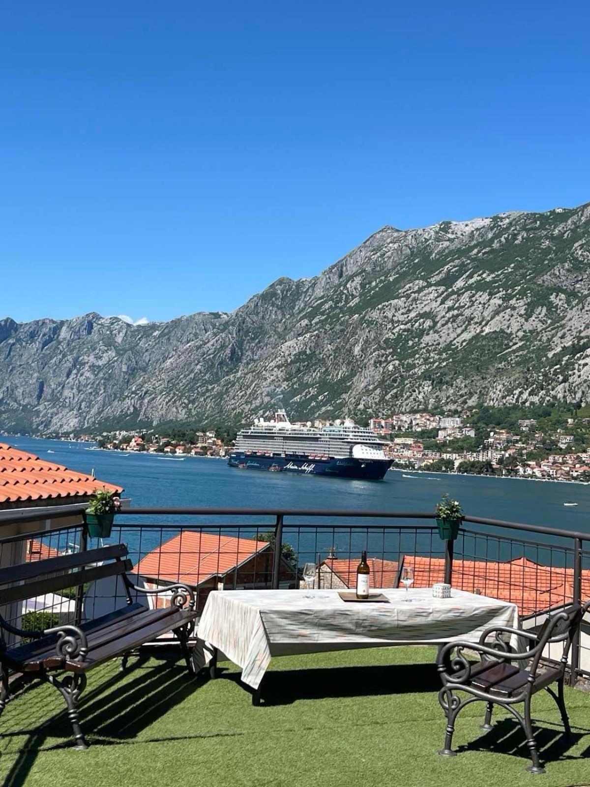 Asija Apartment Kotor Exterior photo